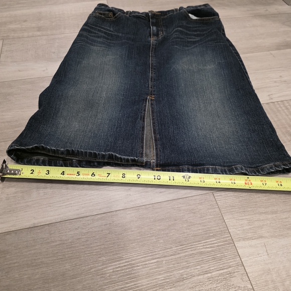 Forever 21 Dark Blue Denim Skirt - Picture 4 of 7